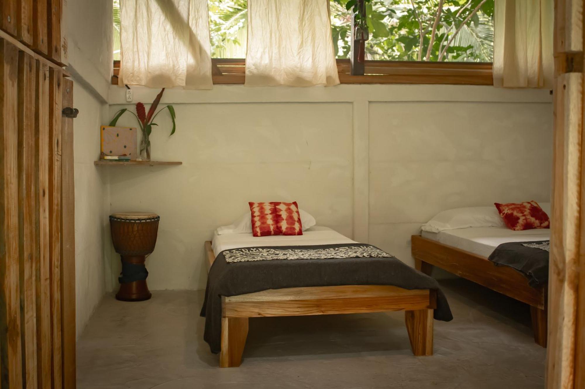 Smile Jungle Hostel Puerto Viejo de Talamanca エクステリア 写真
